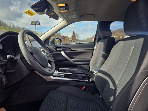 New 2026 Mitsubishi Eclipse Cross LE image 11