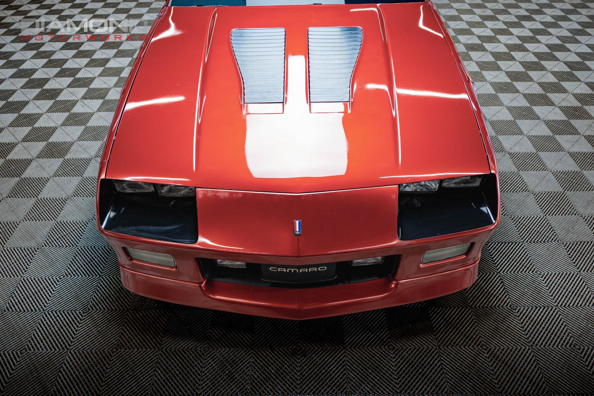 Used 1989 Chevrolet Camaro IROC-Z RWD image 28