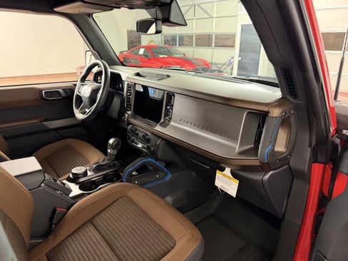 Used 2021 Ford Bronco Outer Banks AWD/4WD image 34