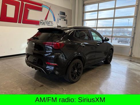 Used 2024 Buick Encore GX Sport Touring image 3
