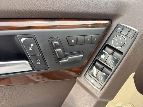 Used 2014 Mercedes-Benz GLK 350 4MATIC image 13