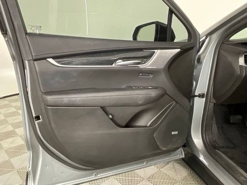 Used 2023 Cadillac XT5 Premium Luxury FWD image 11