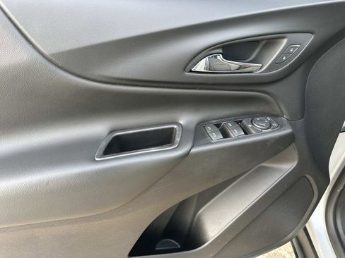 Used 2018 Chevrolet Equinox LT w/ LPO, Protection Package image 14