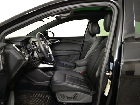 Certified 2024 Audi Q4 e-tron Prestige w/ Black Optic Package image 26