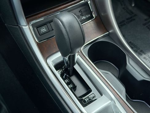 Certified 2022 Subaru Ascent Touring image 35