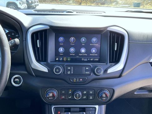 Certified 2023 GMC Terrain SLE w/ Driver Convenience Package AWD/4WD image 5