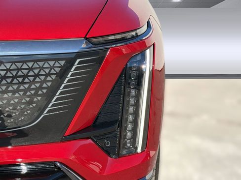 New 2026 Cadillac Vistiq Luxury AWD/4WD image 12