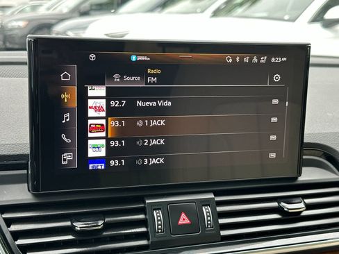 Used 2023 Audi Q5 2.0T Premium w/ Convenience Package image 18