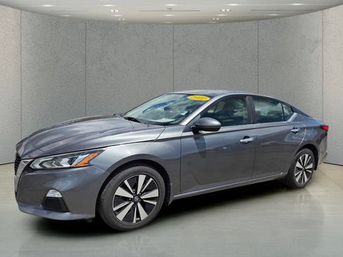 Used 2022 Nissan Altima 2.5 SV AWD/4WD image 9