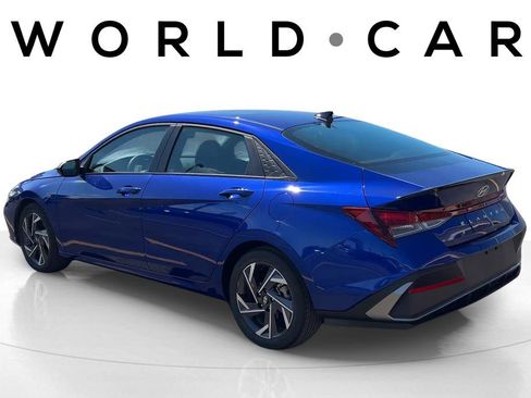 Certified 2025 Hyundai Elantra Sport image 5