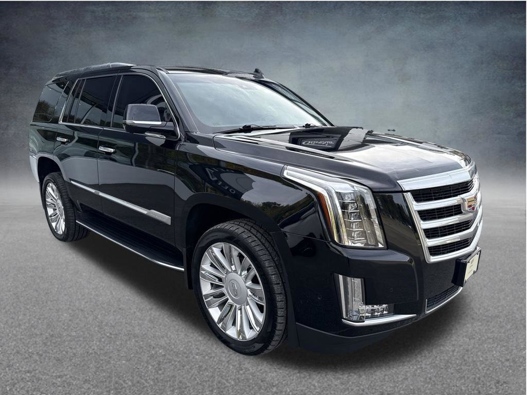Used 2018 Cadillac Escalade Luxury AWD/4WD image 8