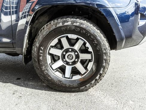 Used 2022 Toyota 4Runner TRD Off-Road Premium AWD/4WD image 5