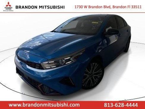 Used 2023 Kia Forte GT-Line w/ GT-Line Technology Package FWD image 2
