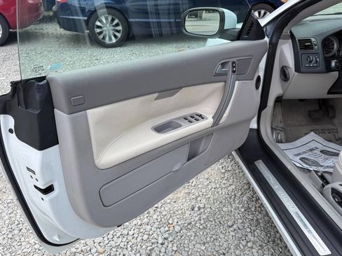 Used 2013 Volvo C70 T5 image 10