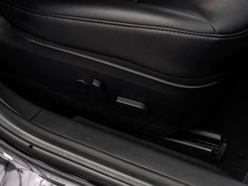 Used 2018 Tesla Model 3 Long Range image 38