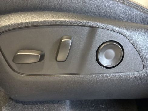 New 2026 Chevrolet Traverse High Country image 16