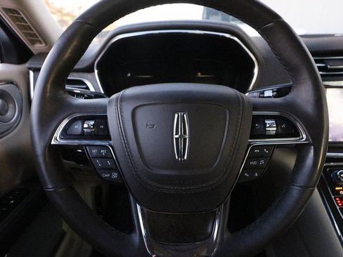 Used 2020 Lincoln Continental Reserve w/ Luxury Package image 11