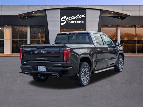Used 2024 GMC Sierra 1500 Denali Ultimate image 5