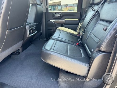 Used 2023 GMC Sierra 2500 Denali w/ Denali Black Diamond Edition AWD/4WD image 12
