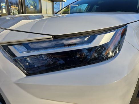 Certified 2025 Toyota RAV4 LE image 32