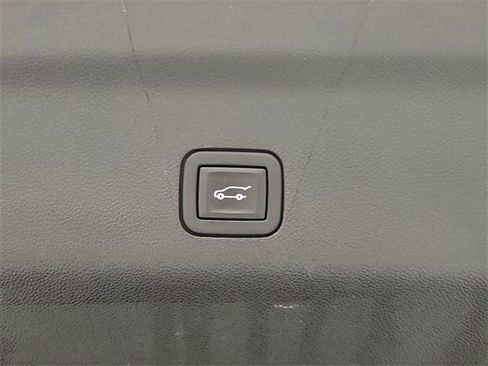 Used 2023 Chevrolet Tahoe Premier image 33