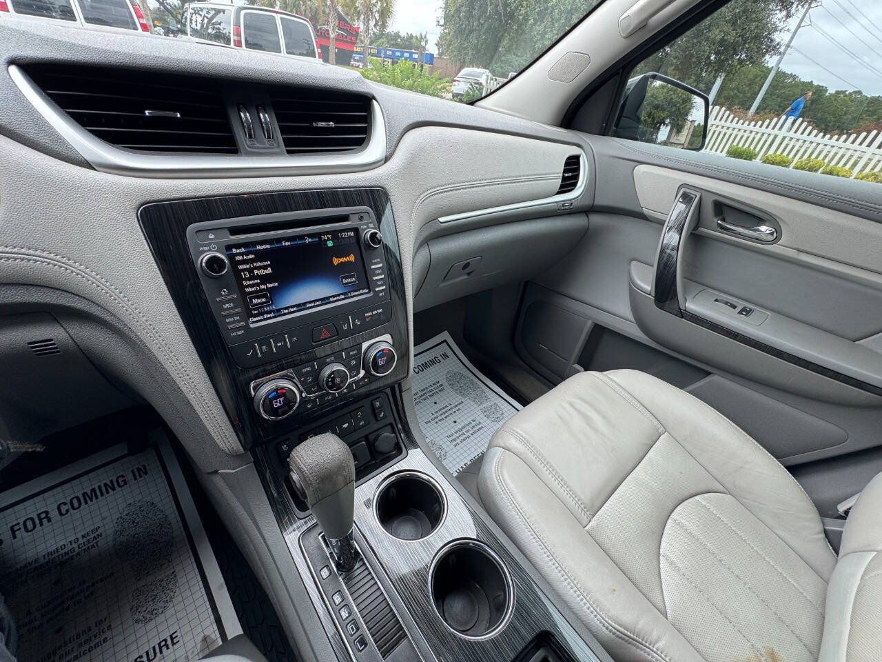 Used 2016 Chevrolet Traverse LTZ FWD image 20