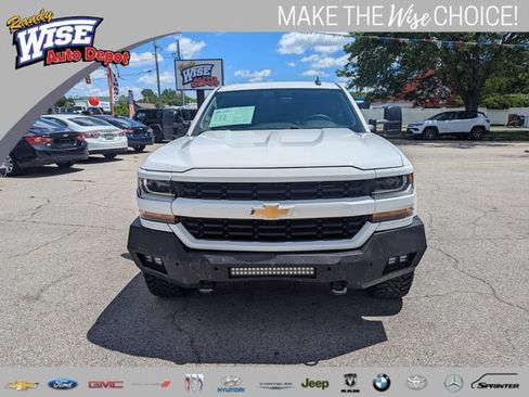 Used 2018 Chevrolet Silverado 1500 Custom w/ Custom Value Package AWD/4WD image 8