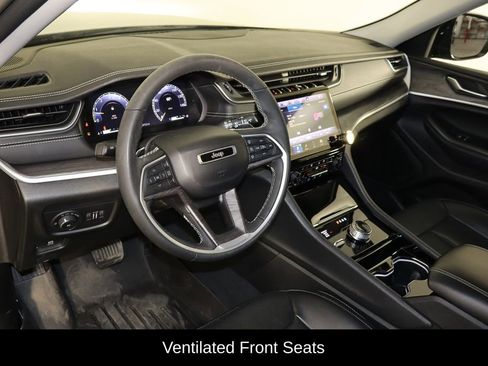 Used 2023 Jeep Grand Cherokee Limited w/ Luxury Tech Group II AWD/4WD image 25
