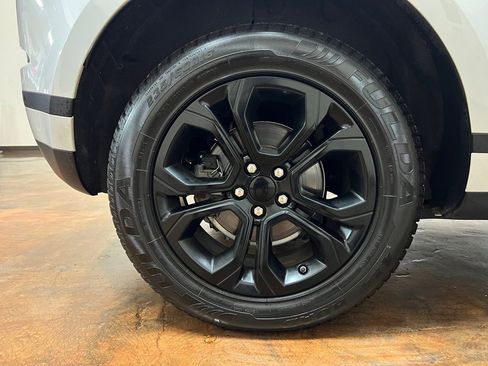 Used 2020 Land Rover Range Rover Evoque S image 12