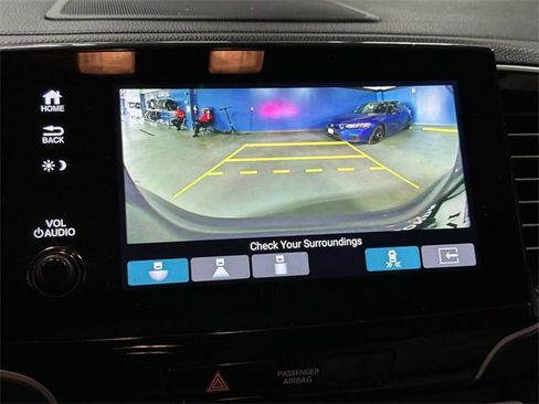 Certified 2022 Honda Pilot Touring image 27