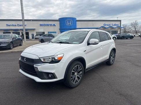 Used 2017 Mitsubishi Outlander Sport SE image 1