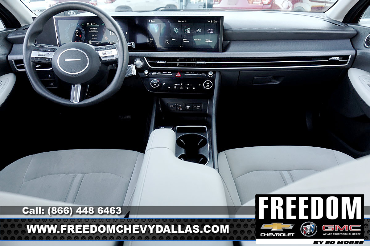 Used 2025 Hyundai Sonata SEL FWD image 6