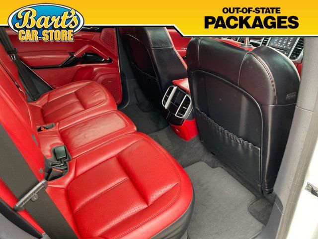 Used 2017 Porsche Cayenne Platinum Edition AWD/4WD image 12