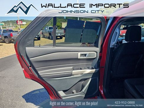 Used 2023 Ford Explorer XLT image 23