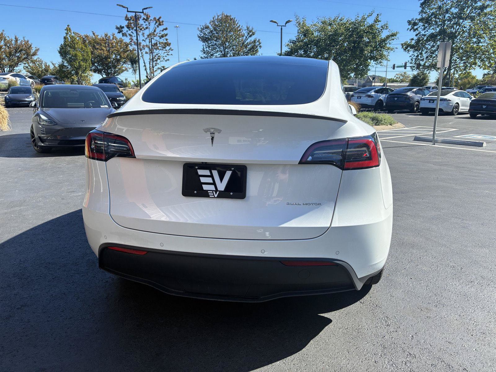 Used 2021 Tesla Model Y Long Range AWD/4WD image 6