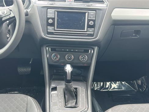 Used 2021 Volkswagen Tiguan S image 15