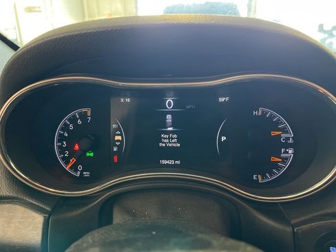 Used 2014 Jeep Grand Cherokee Laredo w/ Quick Order Package 23E image 9