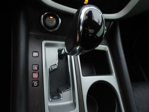 Used 2019 Nissan Murano Platinum FWD image 25