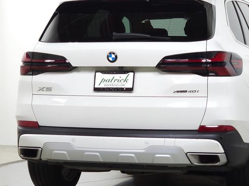 Used 2024 BMW X5 xDrive40i w/ Premium Package AWD/4WD image 9
