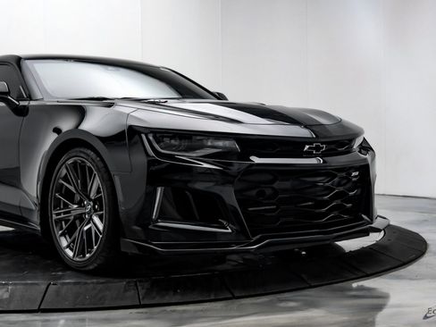 Used 2021 Chevrolet Camaro ZL1 image 26