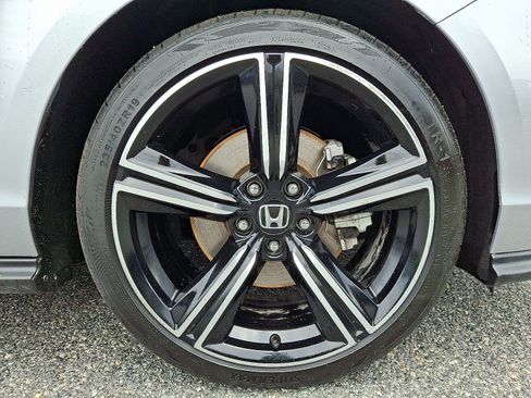 Used 2024 Honda Accord Sport image 8