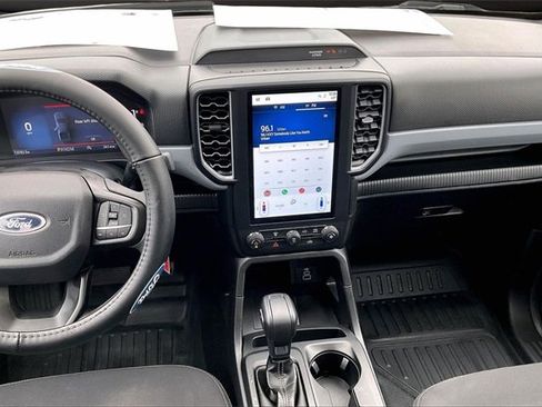 Used 2024 Ford Ranger XL image 6