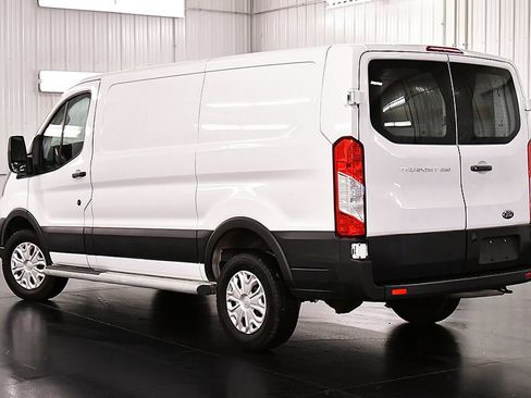 Used 2024 Ford Transit 250 Low Roof w/ Exterior Upgrade Package RWD image 5
