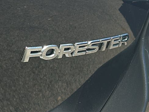 Used 2023 Subaru Forester Limited AWD/4WD image 8