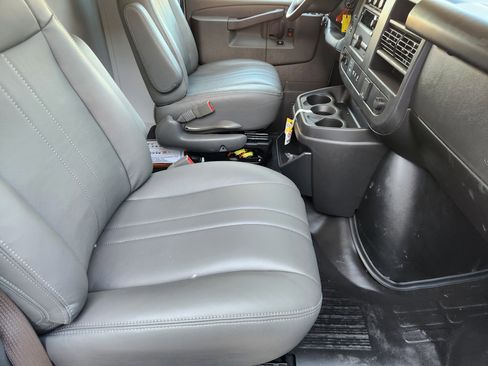 New 2025 Chevrolet Express 3500 w/ Power Convenience Package image 17