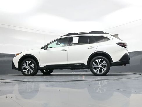 Used 2020 Subaru Outback Touring XT image 33
