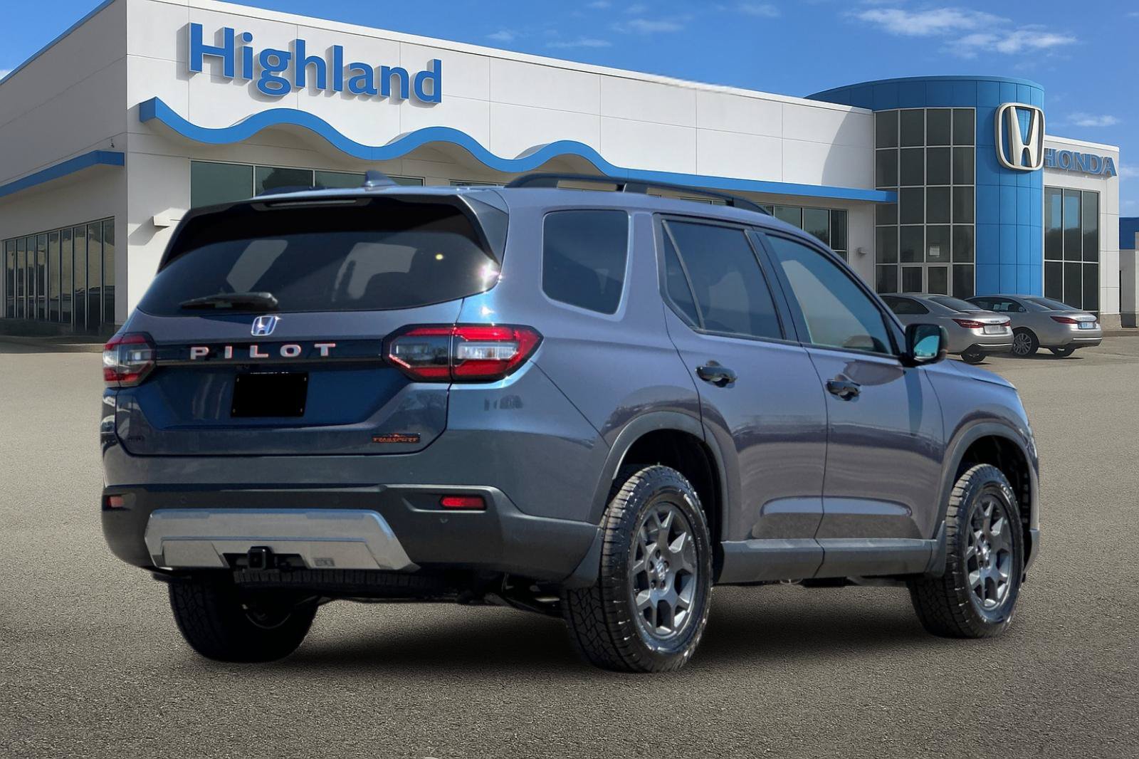 New 2026 Honda Pilot TrailSport image 5