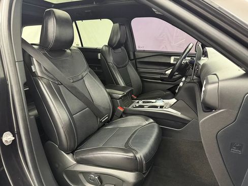 Used 2020 Ford Explorer ST w/ Premium Technology Package AWD/4WD image 38
