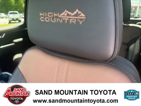 Used 2023 Chevrolet Silverado 1500 High Country AWD/4WD image 16