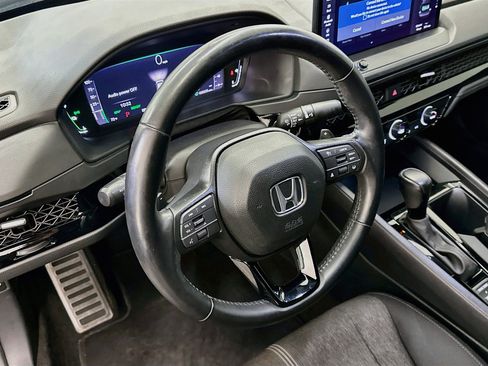 Used 2023 Honda Accord Sport image 17